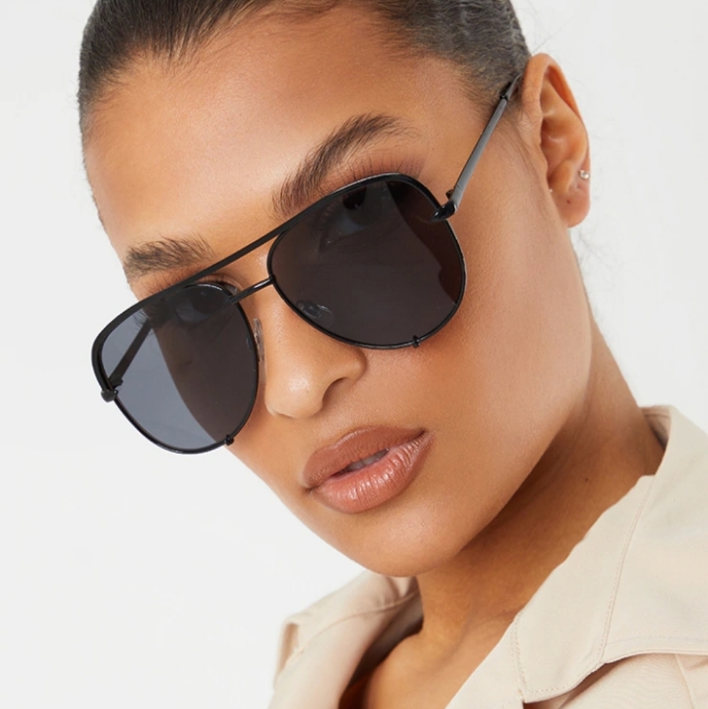 Black sunglasses